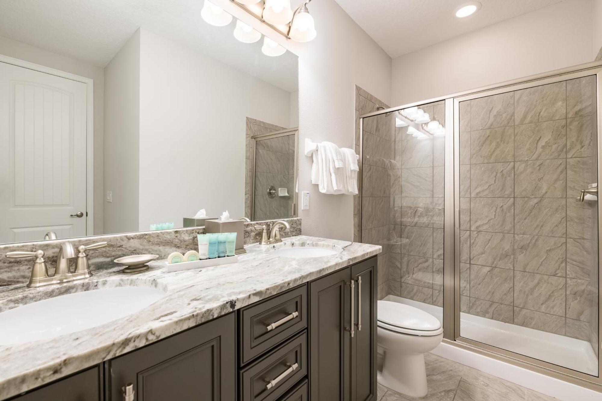 Vibrant Home With Theater Room & Pool Table Near Disney By Rentyl - 7713G Orlando Rom bilde